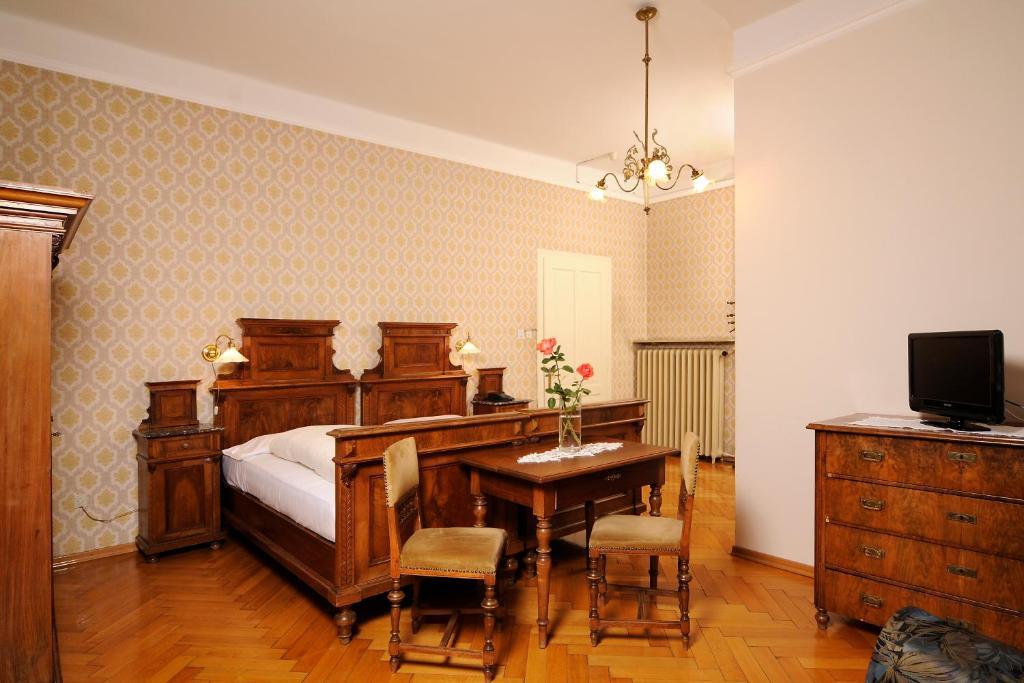 ברסאנונה Hotel Jarolim מראה חיצוני תמונה
