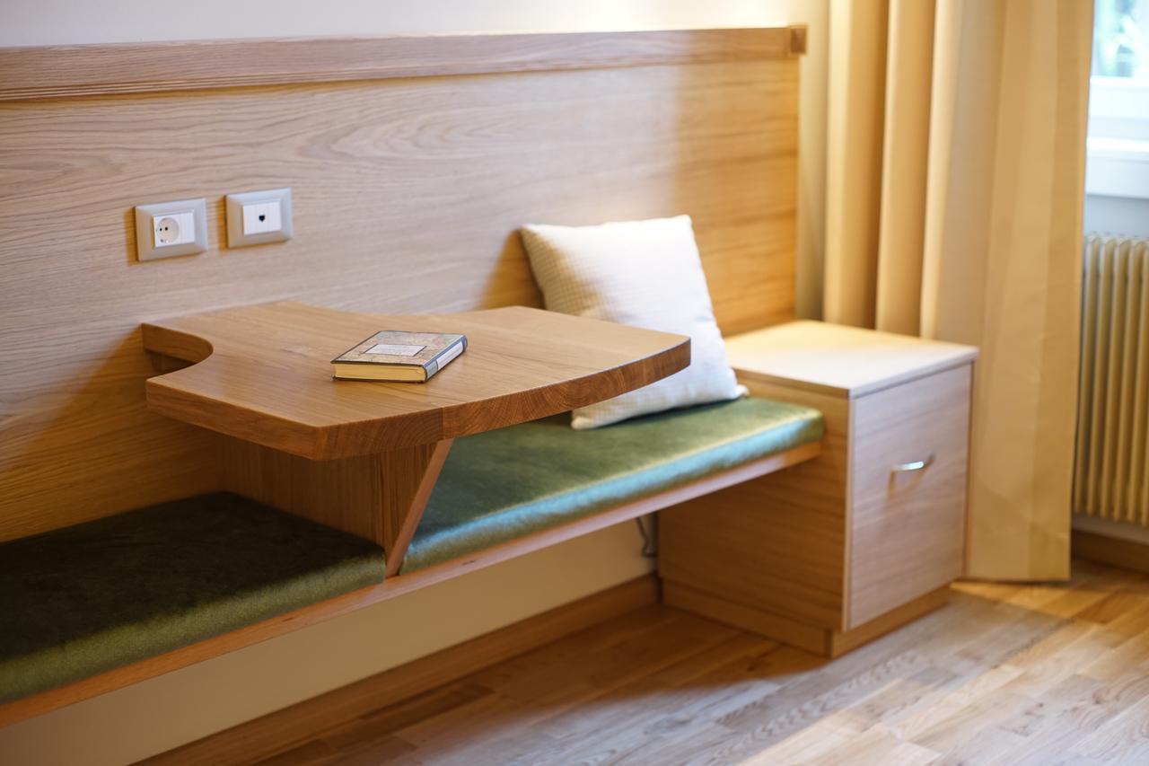 ברסאנונה Hotel Jarolim מראה חיצוני תמונה